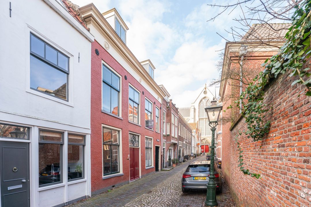 Herensteeg 21 Leiden